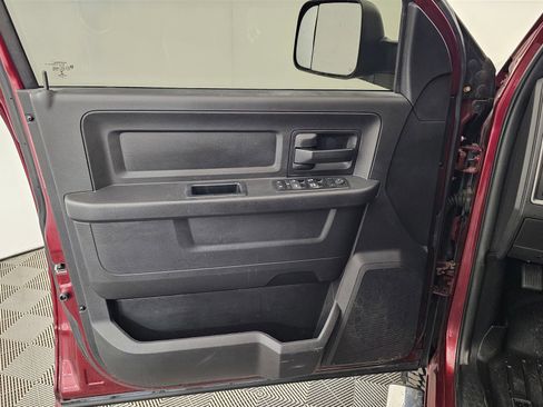 Used 2017 RAM 2500 Tradesman w/ Chrome Appearance Group image 11