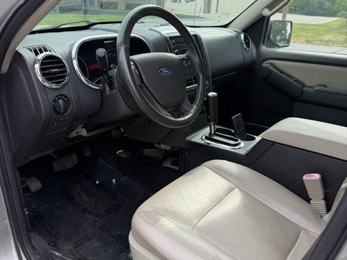 Used 2008 Ford Explorer XLT AWD/4WD image 9