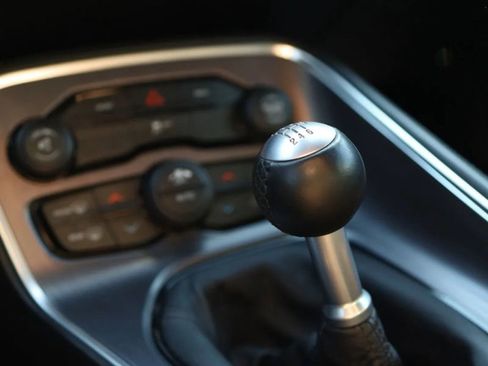 Used 2016 Dodge Challenger R/T w/ Blacktop Package image 27