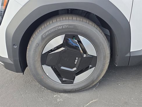 New 2026 Kia EV9 Wind image 36