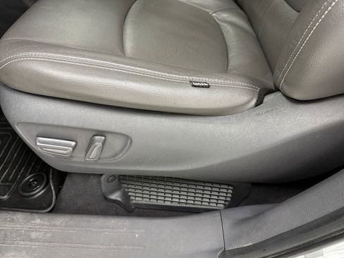 Used 2021 Toyota Sienna LE FWD image 27