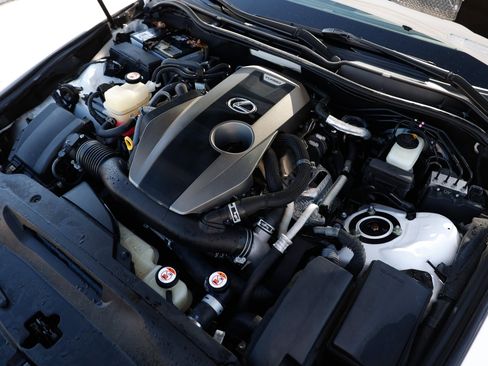 Used 2017 Lexus IS 200t image 52