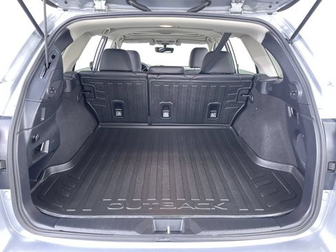 Used 2018 Subaru Outback 2.5i Limited AWD/4WD image 22
