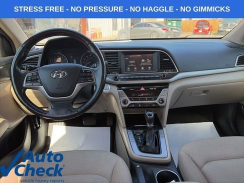 Used 2017 Hyundai Elantra SE w/ SE A/T Tech Package 03 FWD image 7