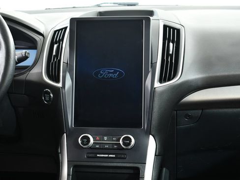 Used 2024 Ford Edge SEL w/ Convenience Package AWD/4WD image 9