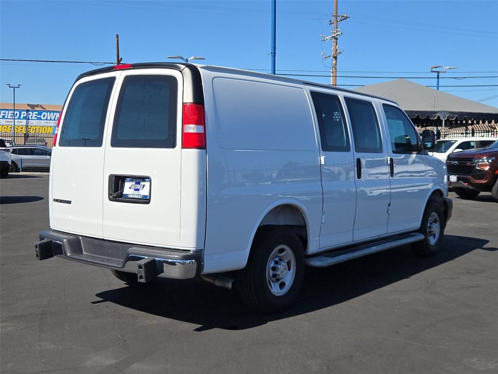 Used 2025 Chevrolet Express 2500 w/ Driver Convenience Package RWD image 26