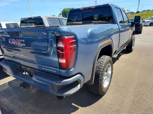 Used 2024 GMC Sierra 2500 Denali w/ Denali Reserve Package AWD/4WD image 9