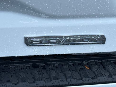 New 2026 GMC Sierra 1500 Elevation image 27