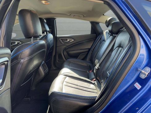 Used 2015 Chrysler 200 Limited image 15