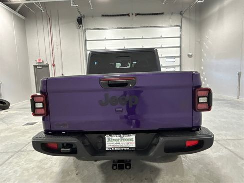 New 2026 Jeep Gladiator Willys image 7