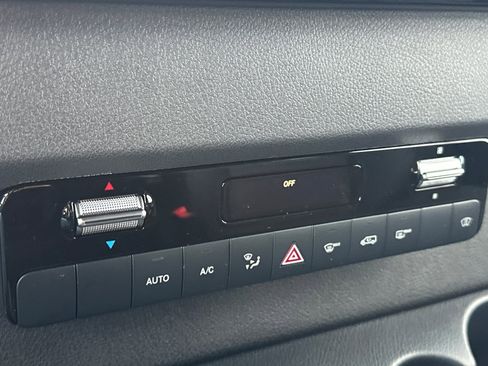 New 2026 Mercedes-Benz Sprinter 2500 image 21