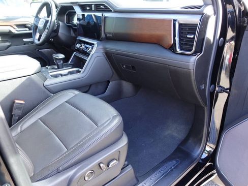 Used 2024 GMC Sierra 1500 Denali w/ Denali Reserve Package AWD/4WD image 47