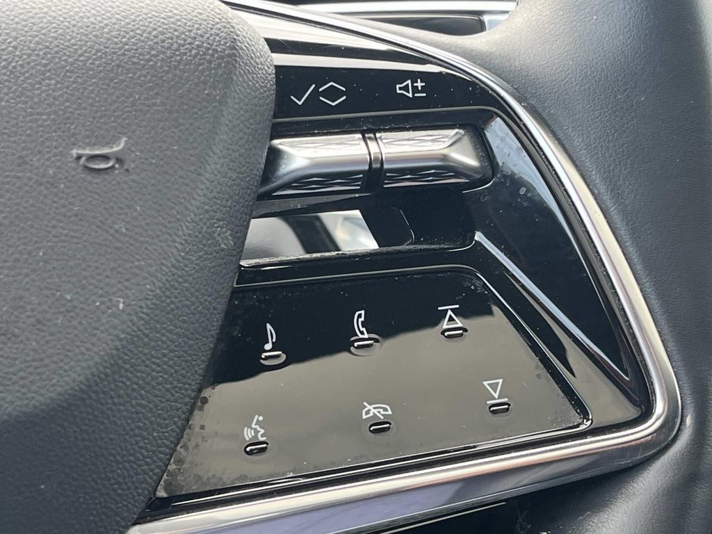 Certified 2024 Cadillac Lyriq Sport AWD/4WD image 37