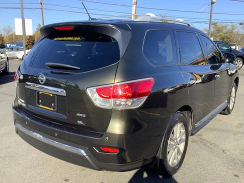 Used 2016 Nissan Pathfinder SL image 8