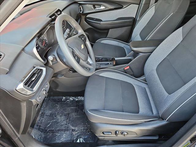 Used 2023 Chevrolet TrailBlazer LT FWD image 21