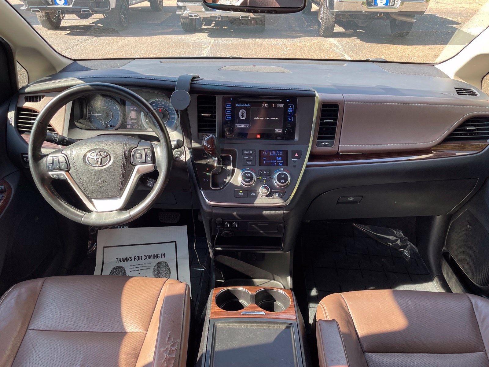 Used 2017 Toyota Sienna Limited FWD image 30