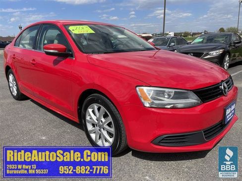 Used 2013 Volkswagen Jetta SE FWD image 3