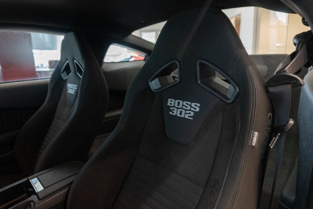 Used 2013 Ford Mustang Boss 302 w/ Boss 302 Accessory Pkg RWD image 21