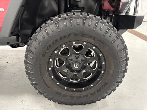 Used 2011 Jeep Wrangler Sport AWD/4WD image 42