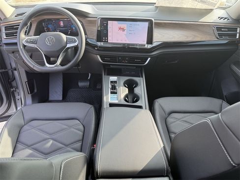 New 2026 Volkswagen Atlas SE image 25