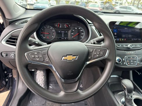 Used 2023 Chevrolet Malibu LT FWD image 10