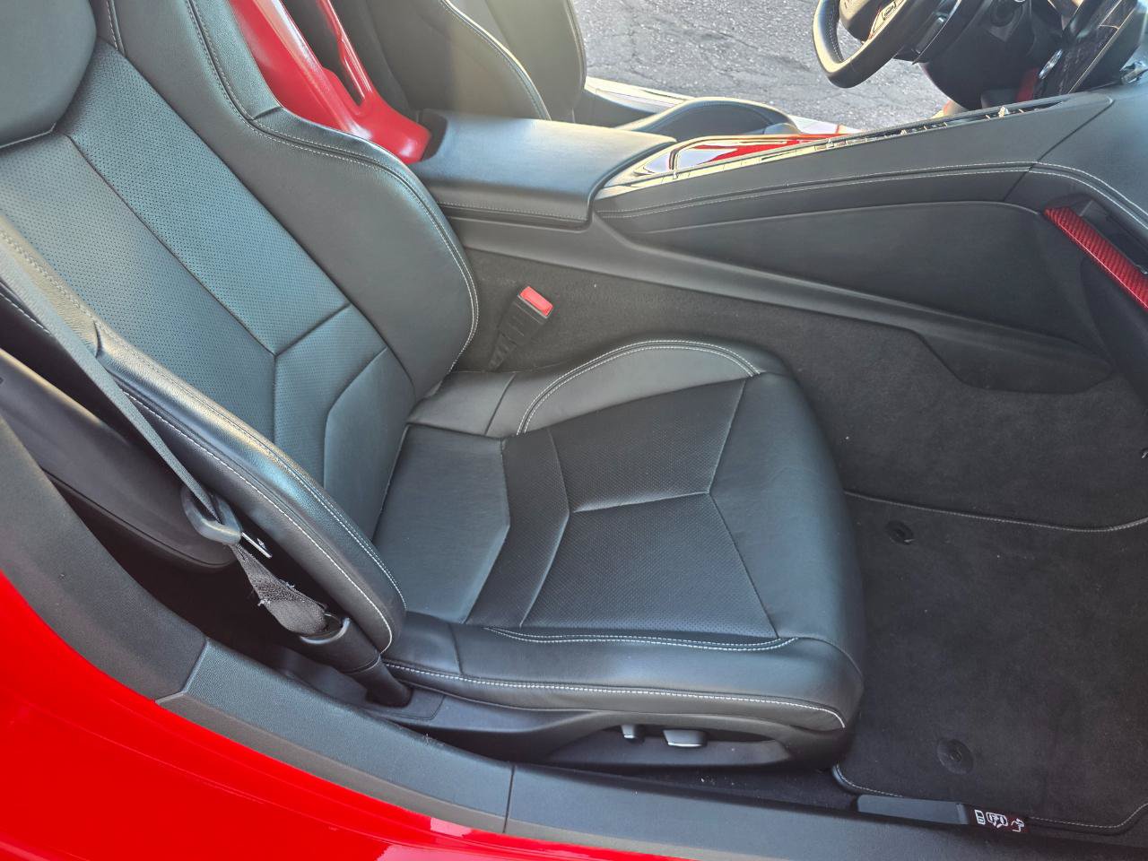 Used 2020 Chevrolet Corvette Stingray Coupe w/ 1LT RWD image 35