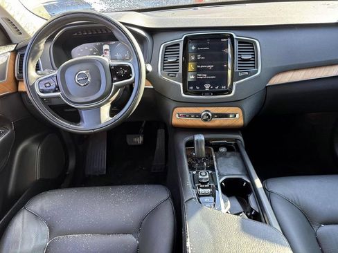 Used 2021 Volvo XC90 T8 Inscription Expression w/ Climate Package image 27