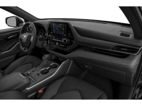 Used 2022 Toyota Highlander XLE image 15