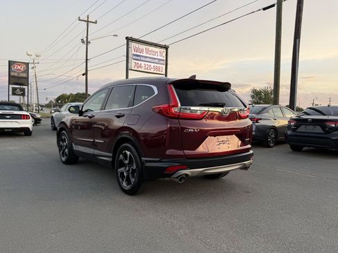 Used 2017 Honda CR-V Touring image 4