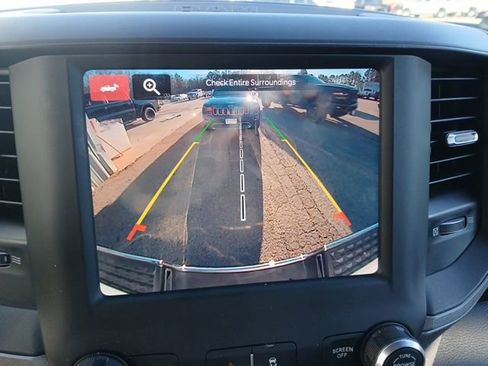 Used 2024 RAM 2500 Tradesman w/ Chrome Appearance Group image 33