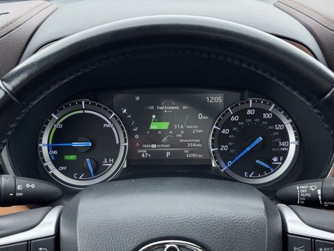 Certified 2022 Toyota Highlander Platinum image 34