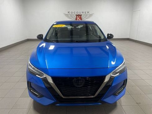 Used 2022 Nissan Sentra SR w/ Electronics Package FWD image 2