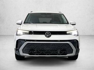 Used 2025 Volkswagen Taos SE FWD video 3