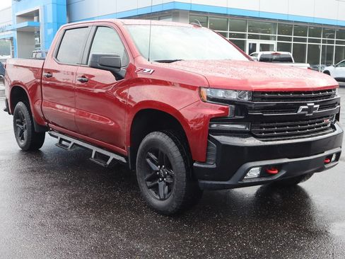 Used 2020 Chevrolet Silverado 1500 LT Trail Boss w/ Convenience Package AWD/4WD image 2
