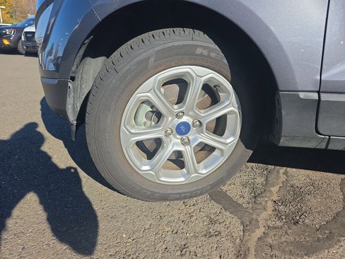 Certified 2019 Ford EcoSport SE image 13