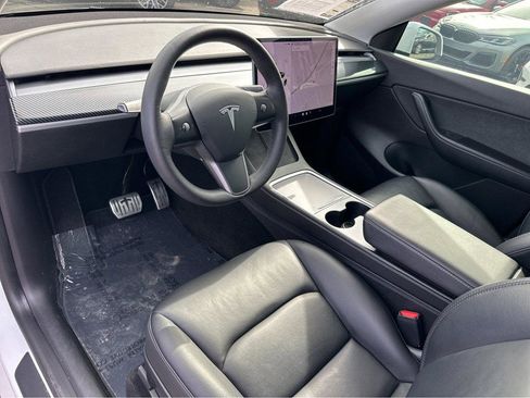 Used 2021 Tesla Model Y 2WD image 16