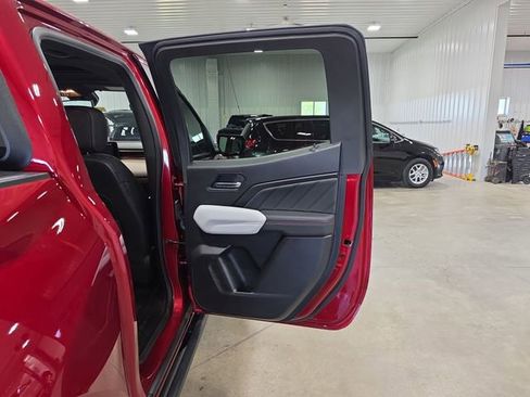 Used 2025 GMC Canyon AT4 w/ AT4X Package AWD/4WD image 27