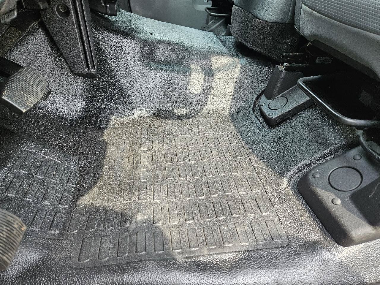 Used 2015 Ford F350 XL RWD image 25