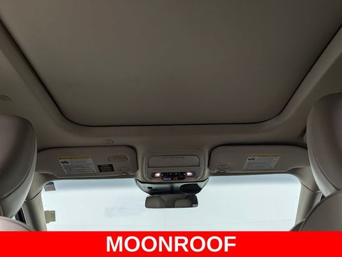 Used 2022 Lincoln Corsair Reserve w/ Equipment Group 201A FWD image 13