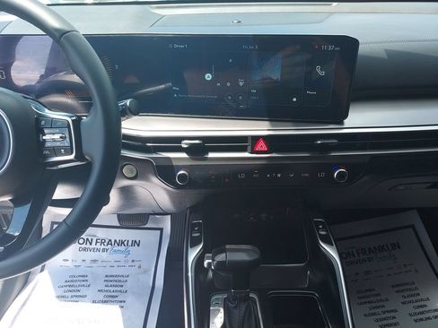 Used 2025 Kia Sorento S w/ Panoramic Sunroof Package FWD image 18