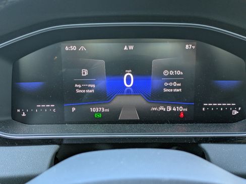 Certified 2025 Volkswagen Jetta Sport FWD image 24