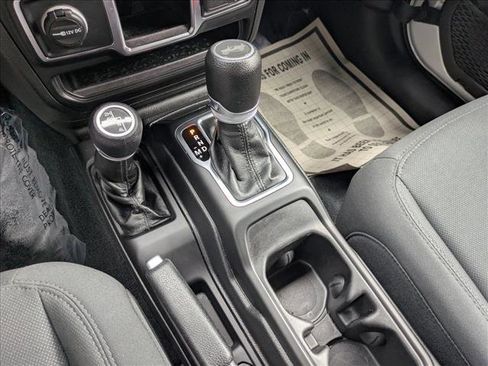 Used 2022 Jeep Wrangler Unlimited Sport image 20