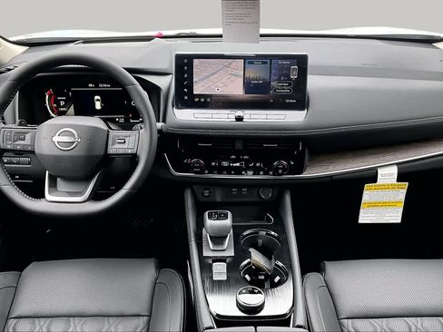 New 2026 Nissan Rogue Platinum w/ Platinum Premium Package AWD/4WD image 5