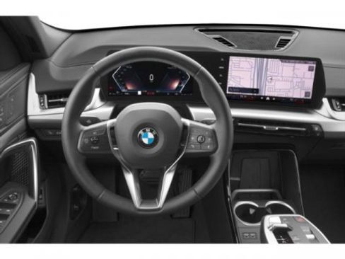 New 2026 BMW X2 xDrive28i w/ Technology Package AWD/4WD image 10