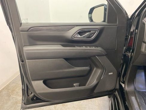 Used 2023 GMC Yukon XL SLT image 21