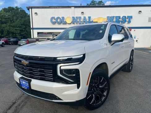 Used 2025 Chevrolet Tahoe High Country AWD/4WD image 1