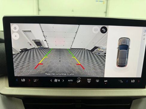 New 2025 Ford Explorer Active w/ Active Comfort Package image 4