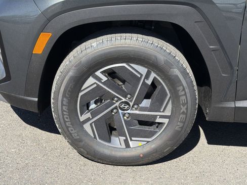 New 2026 Hyundai Tucson Blue SE image 12