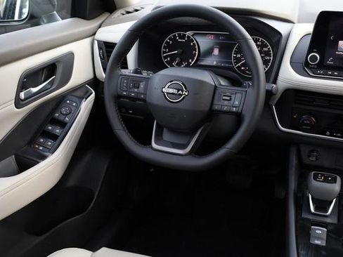 New 2026 Nissan Rogue SV AWD/4WD image 25