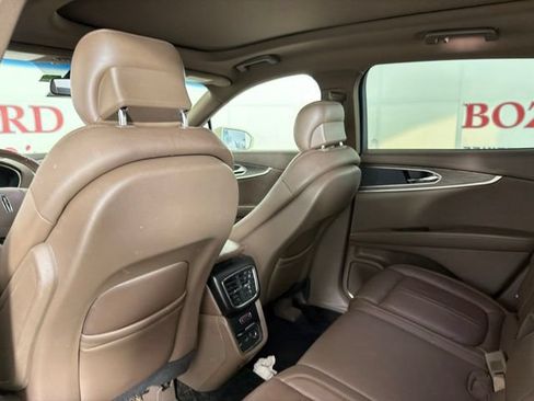 Used 2018 Lincoln MKX Reserve w/ Driver Assistance Package FWD image 14